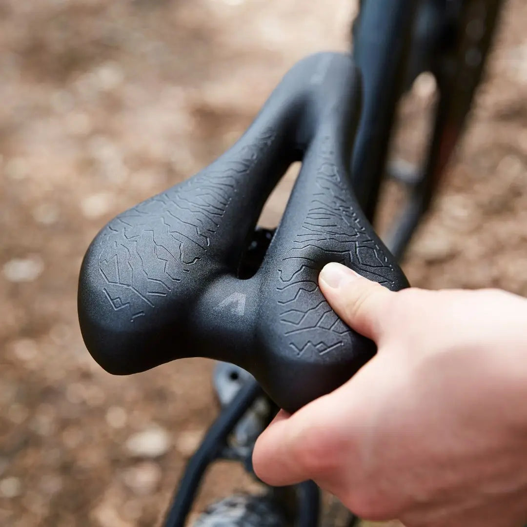 Ergonomic Bicycle Saddle with Memory Foam – SaddlePeak AirRide-The Livary