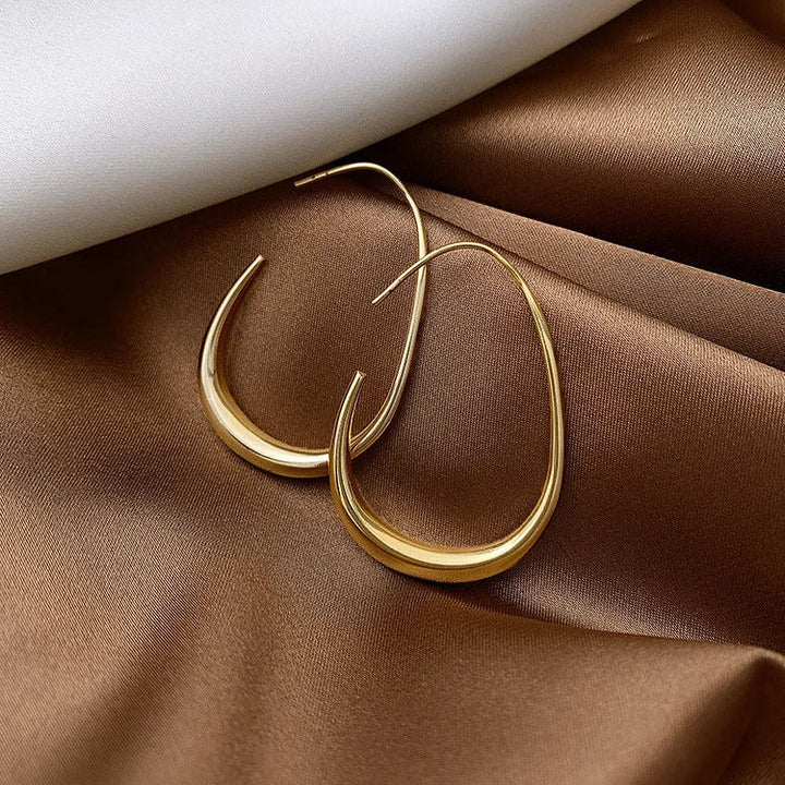 Comfortable Fluid Hoops - Liv-The Livary