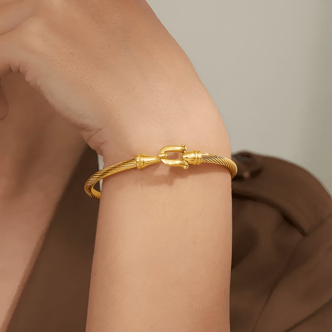 Splash Bracelet with Holiday Flair - Eliana-The Livary
