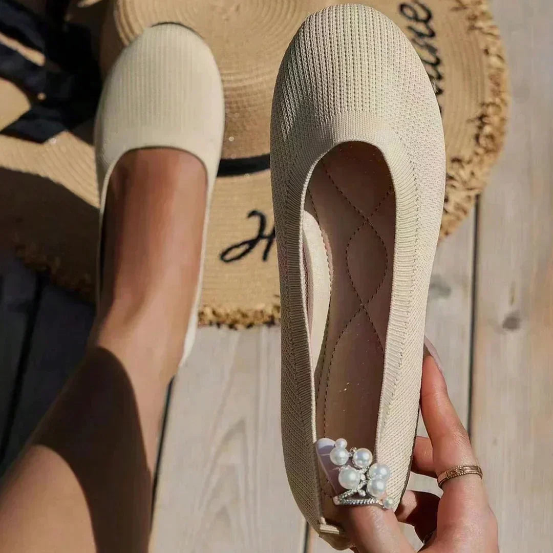 Orthopaedic ladies' ballerinas with comfort sole & classic design – Mia-Beige-3.5-The Livary