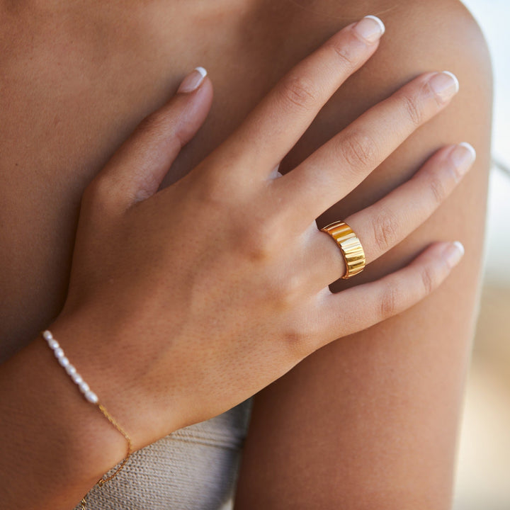 Statement Ring - Stella-6-Gold-The Livary
