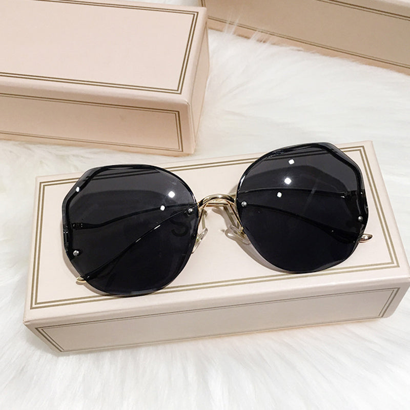 Stylish Boho Sunglasses for Women - Luna Shades-Black-The Livary
