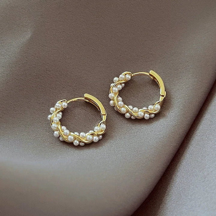 Subtle Pearl Earrings - Isla-The Livary