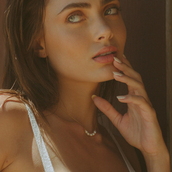 Lovely Necklace with Freshwater Pearls - Celina-The Livary