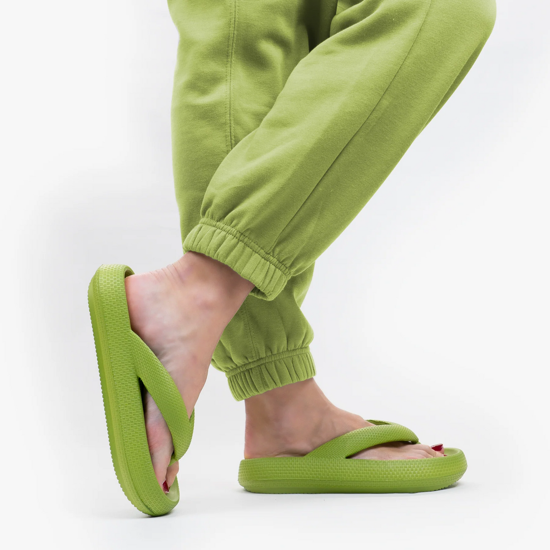 Cloud Soft Unisex Comfort Flip Flops – Leona-Black-3.5-4-The Livary