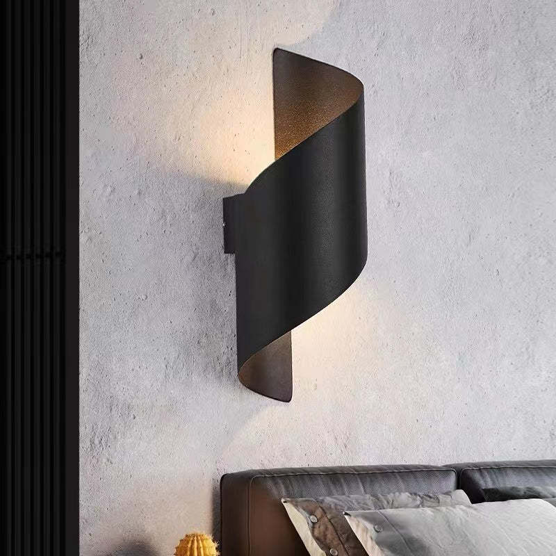 Modern Spiral LED Wall Light - TwistLight-Small-Black-The Livary