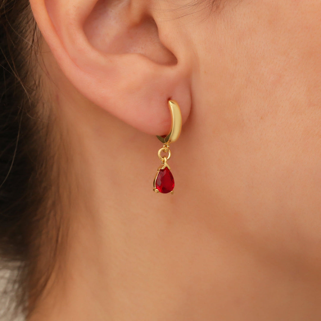 Stylish Garnet Birthstone Jewelry Set - Liora-Earrings-The Livary