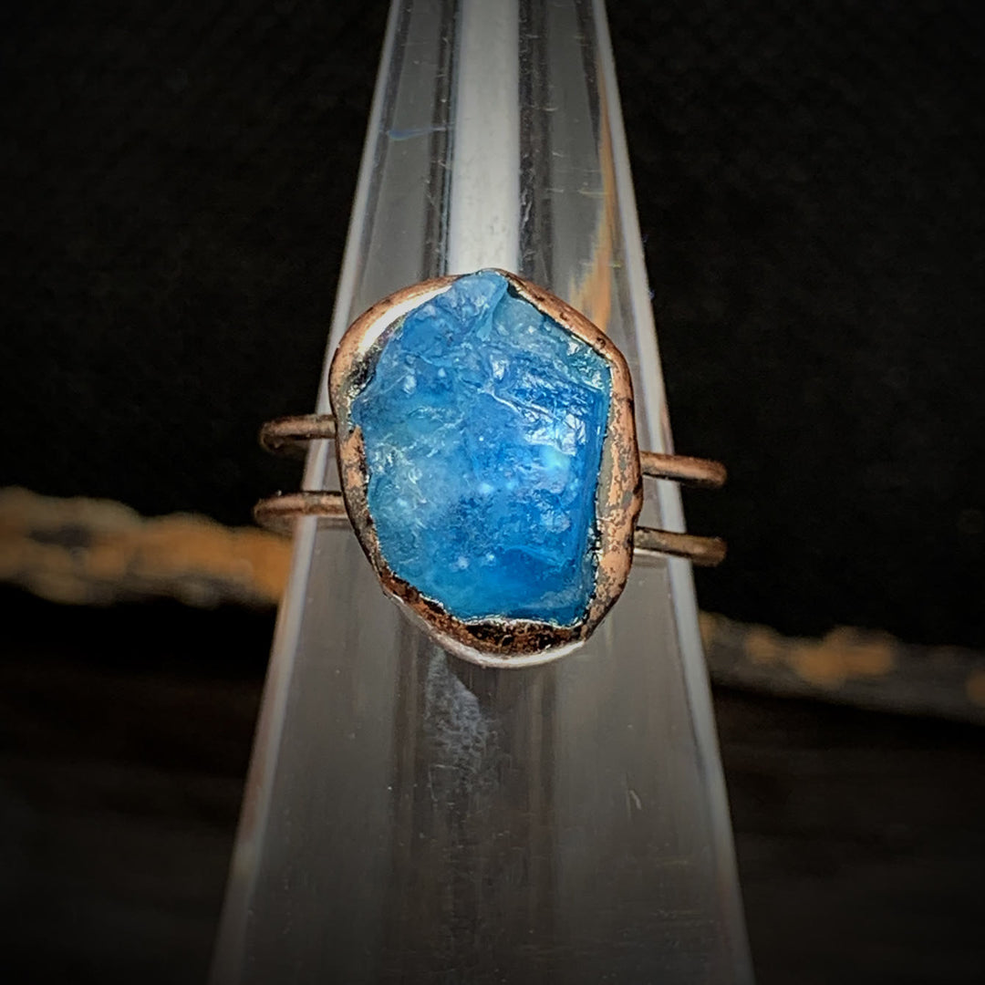 Natural Raw Birthstone Ring - Selina-January & Pomegranate-The Livary