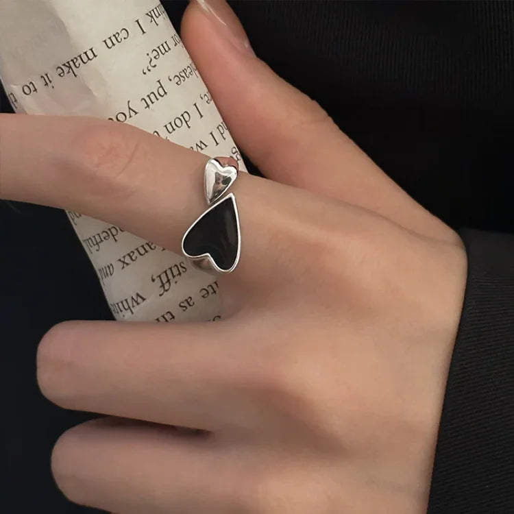 Adjustable Symmetrical Heart Ring - Evelyn-The Livary