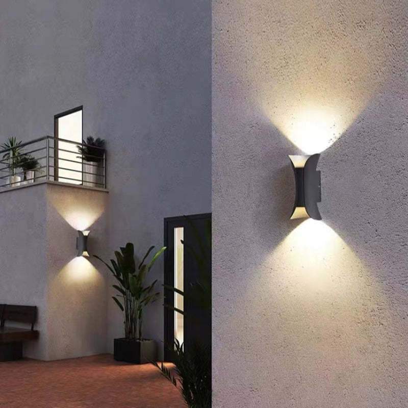 Modern LED Outdoor Wall Lamp - LumiEdge-Black-Small 6W-Warm white-The Livary