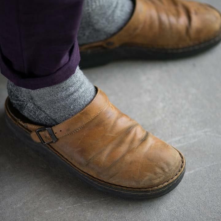 Comfortable & Stylish Men's Clogs with Profilé Sole – Lennart-Beige-5-The Livary