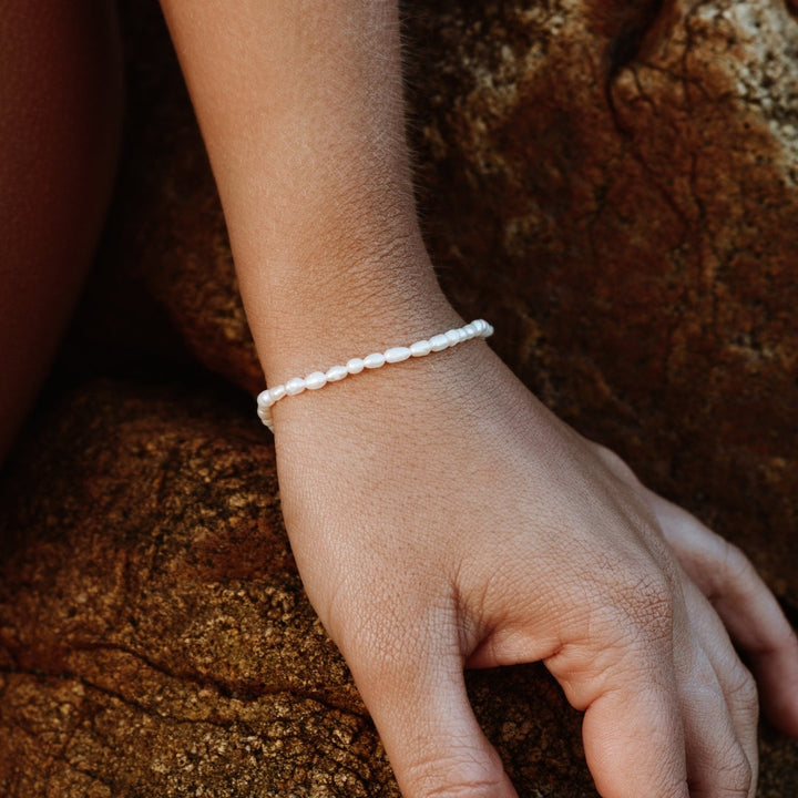 Bracelet with Freshwater Pearls - Marina-The Livary