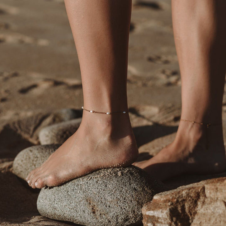 Anklet with Freshwater Pearls - Mira-The Livary