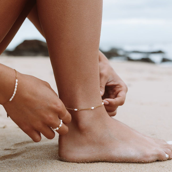 Anklet with Freshwater Pearls - Mira-The Livary