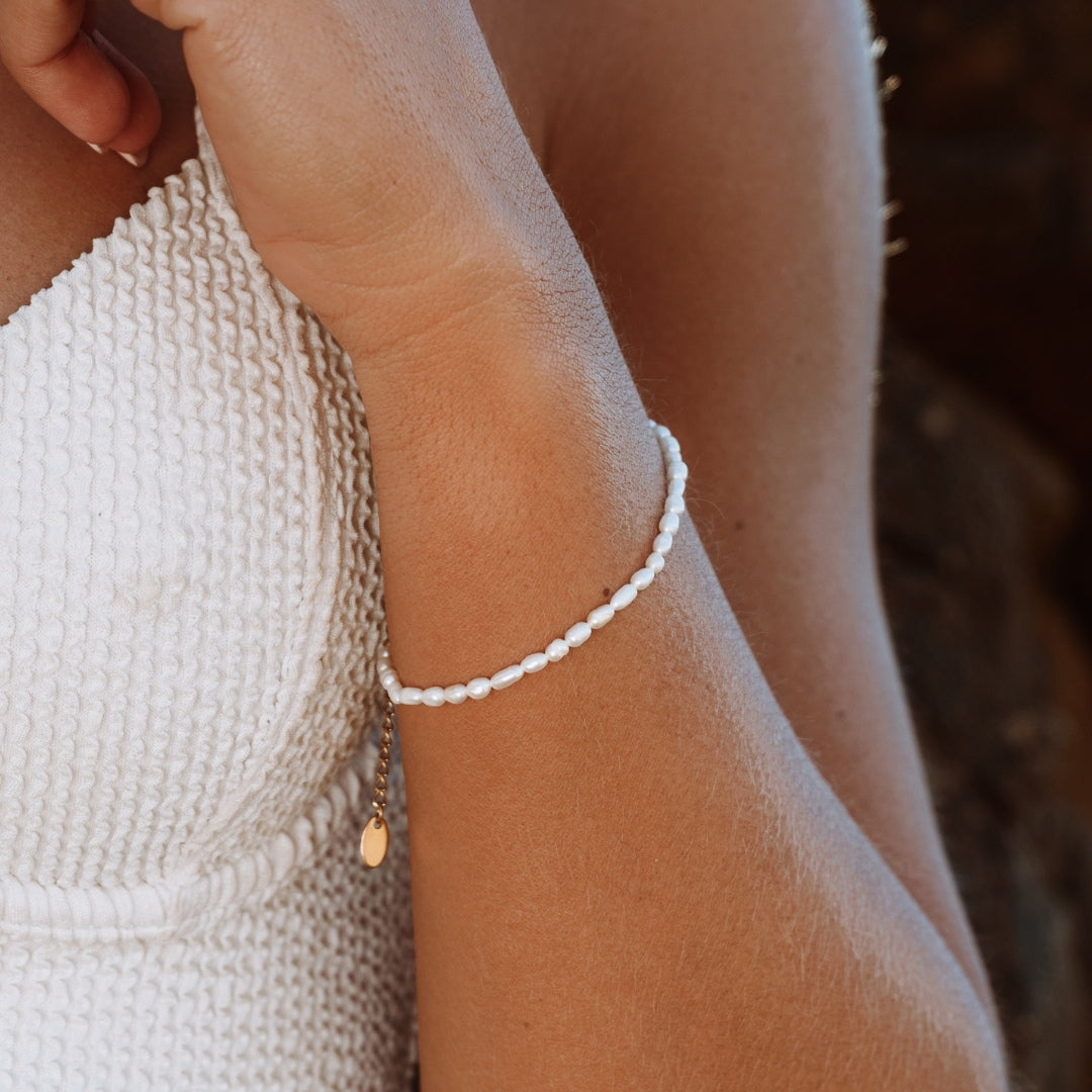 Bracelet with Freshwater Pearls - Marina-The Livary