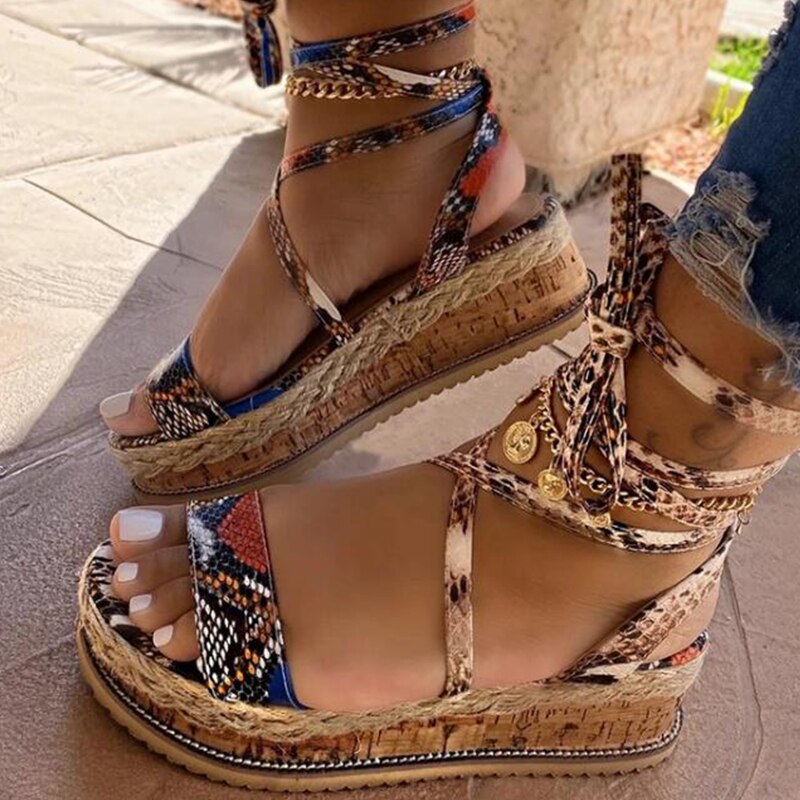 Comfortable ladies' comfort sandals with footbed & modern design - Amaya-Safari-3-The Livary