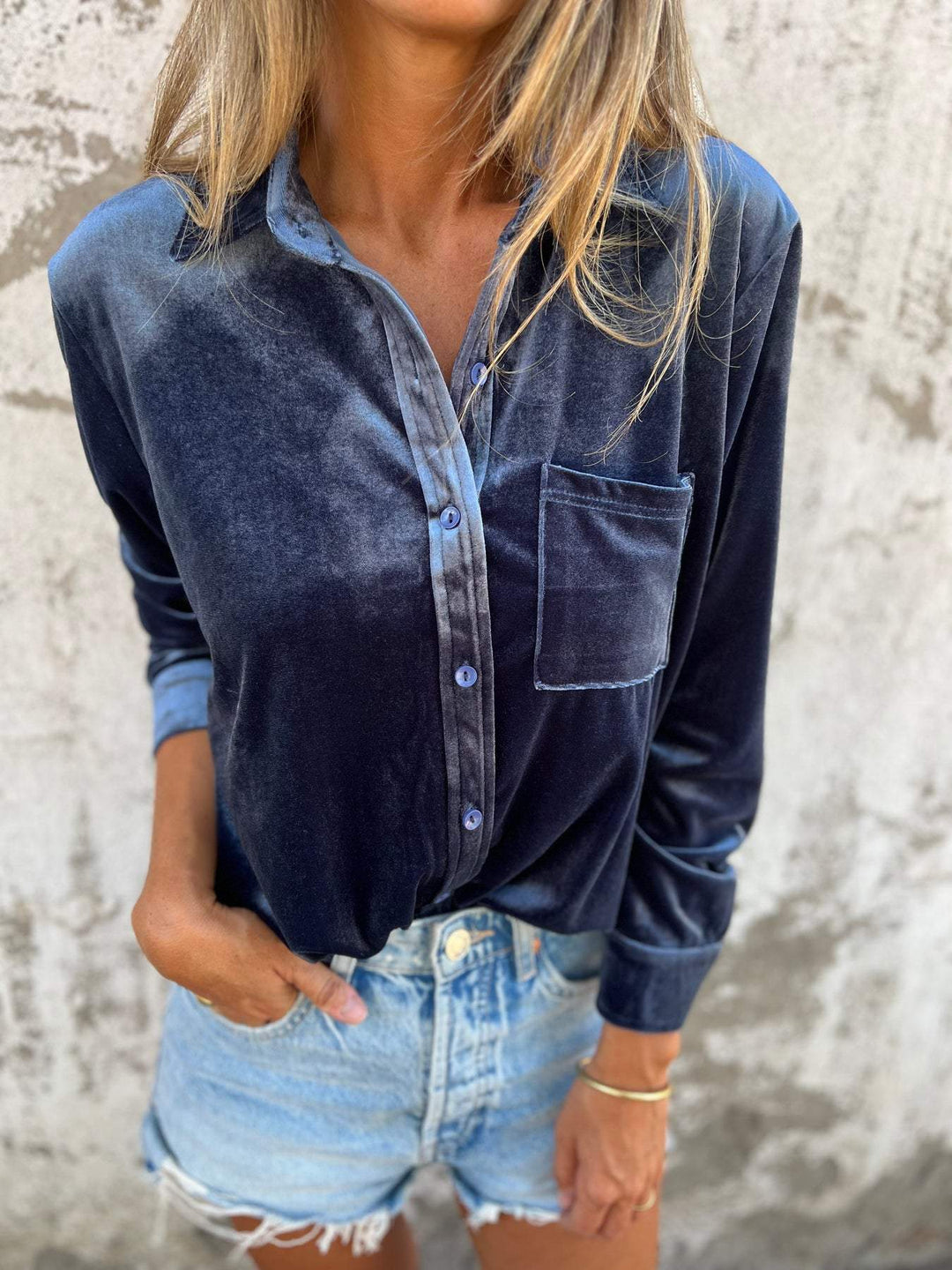 Trendy Velvet Blouse with Long Sleeves - Clara-Pink-S-The Livary