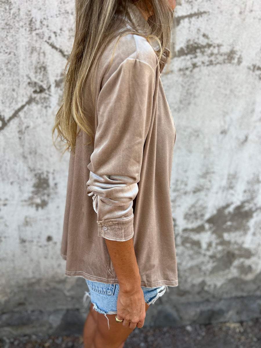 Trendy Velvet Blouse with Long Sleeves - Clara-Pink-S-The Livary