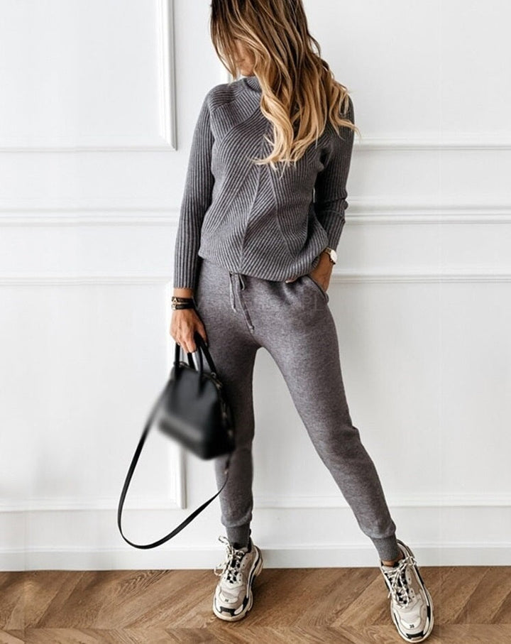 Trendy and Warm Tracksuit - Elara-Gray-S-The Livary