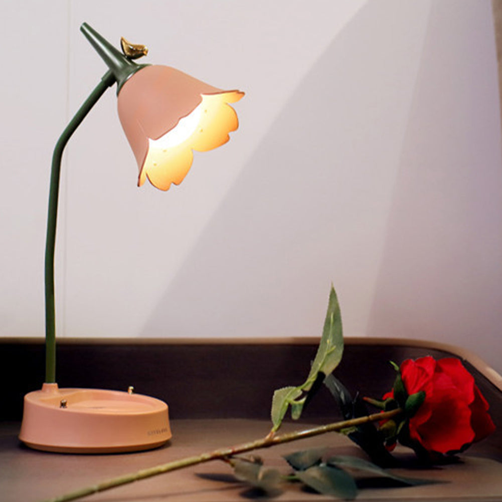 Flower-Shaped Desk Lamp - LumaPetal-Pink-The Livary