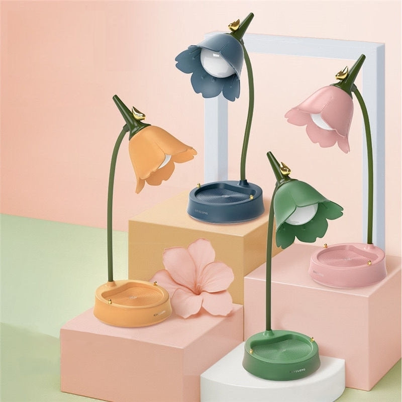 Flower-Shaped Desk Lamp - LumaPetal-Pink-The Livary