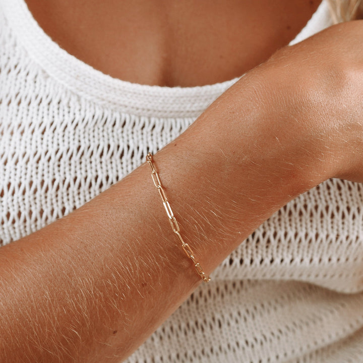 Paperclip Switch Bracelet - Nova-Gold-The Livary