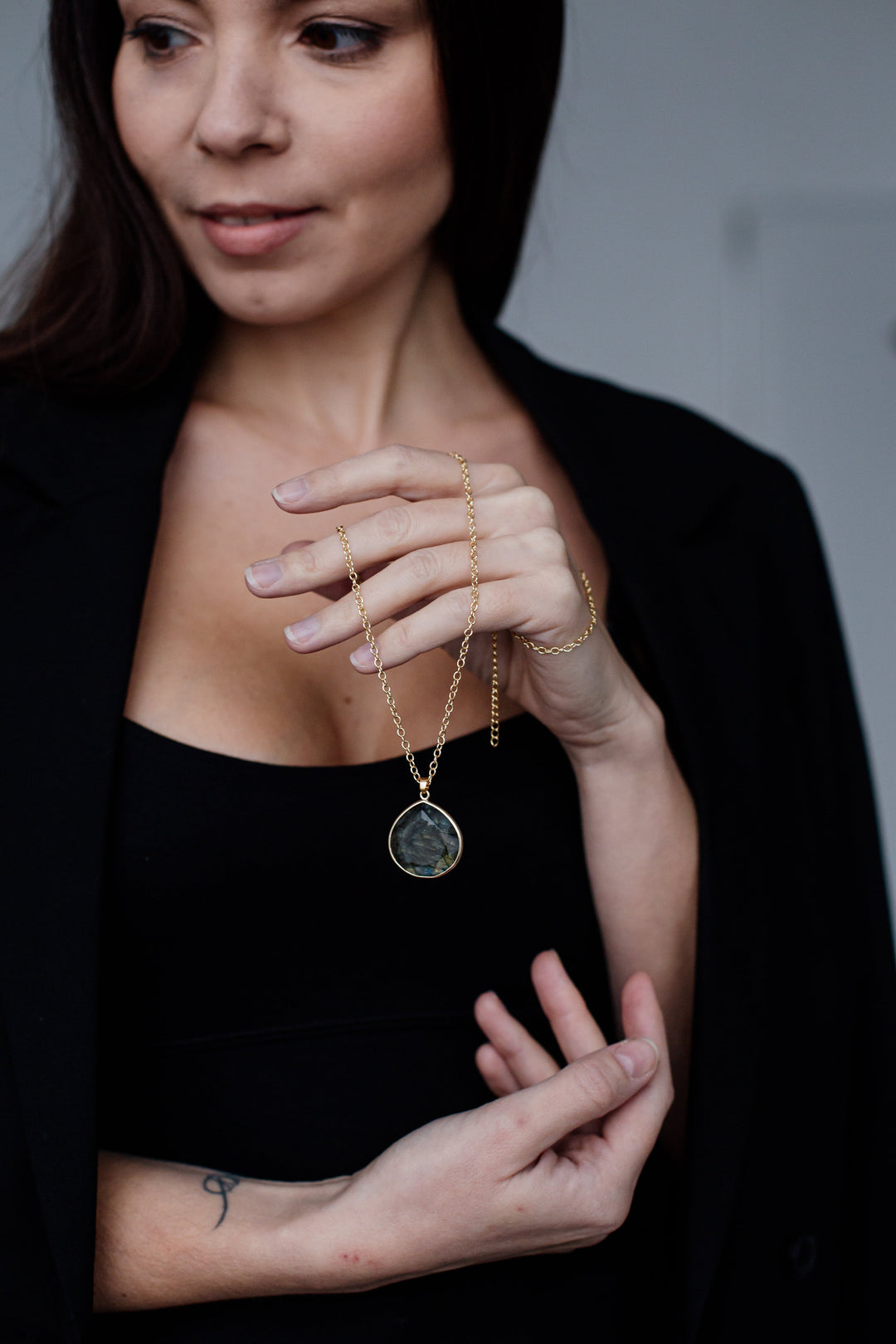 Labradorite Aura Necklace - Selene-The Livary