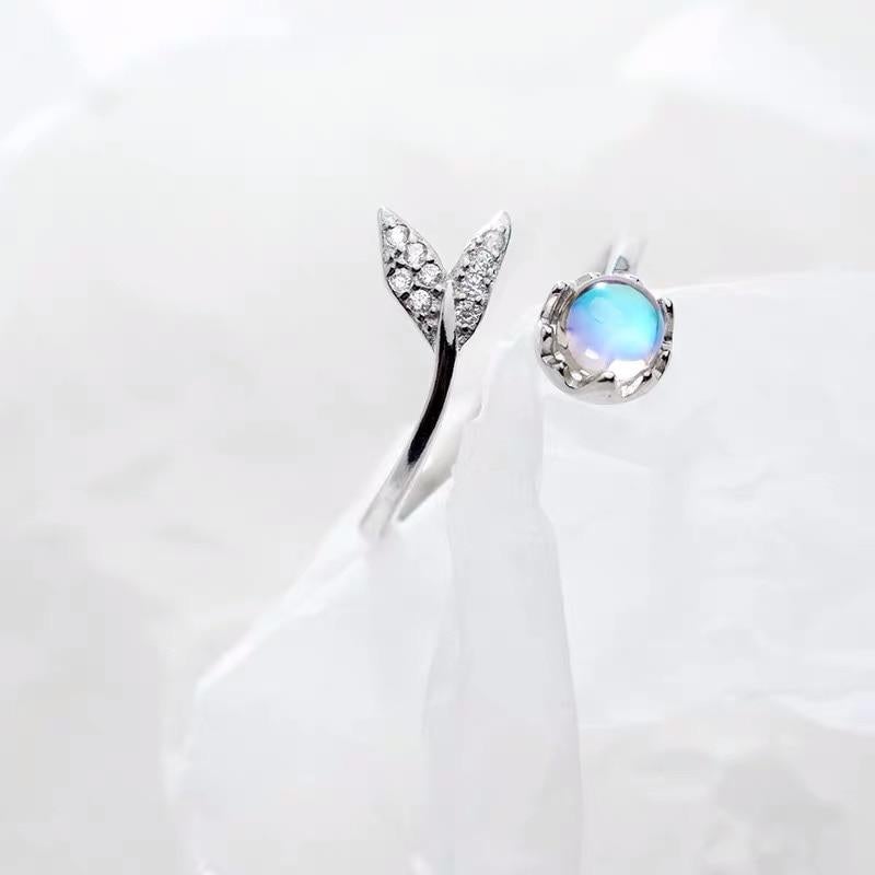 Adjustable Dolphin Tail Ring with Blue Zirconia - Nerina-The Livary
