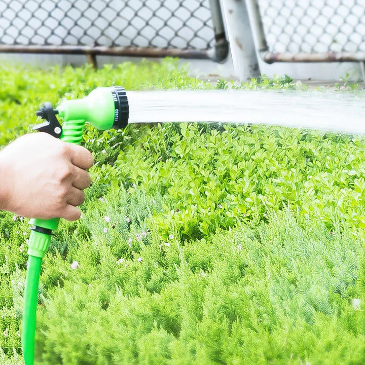 Expandable Garden Hose with Spray Gun – FlexaFlow-Green-7.5 metres-The Livary