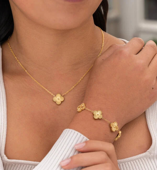 Stylish Clover Jewellery Set – Aurora-White gold-The Livary