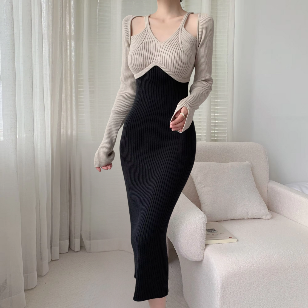 Falling Black Maxi Dress with Long Sleeves - Leona-XS-The Livary