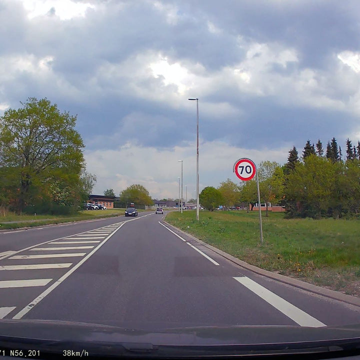 Ultra HD 4K Dashcam – RoadScanX-The Livary
