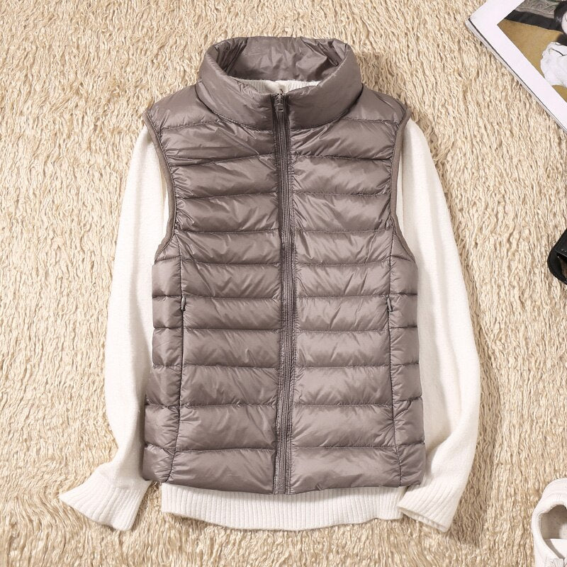 Light quilted vest with a feminine fit – Juliette-Khaki-S-The Livary