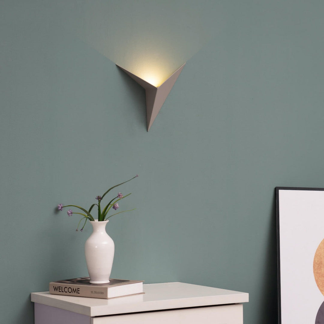 Modern Triangular Wall Lamp - TrigoLux-White-Warm Wit-The Livary