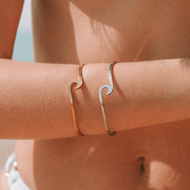Subtle Waves Bracelet for Ladies - Mira-Gold-The Livary