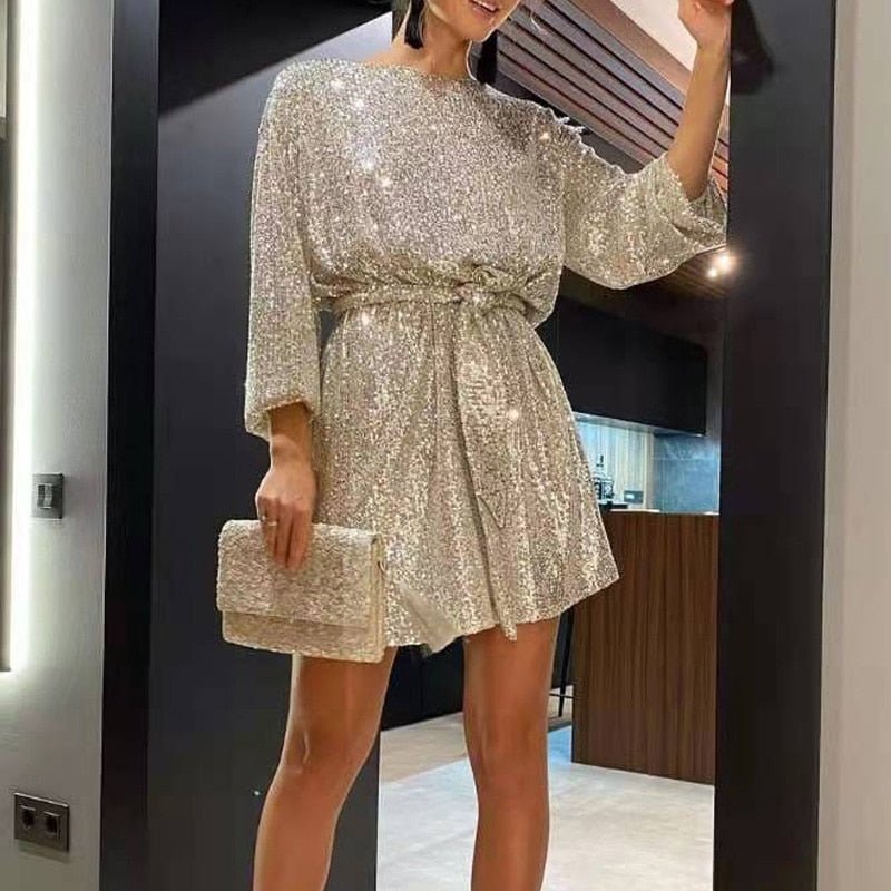 Playful Party Dress with Loose Fit - Clara
