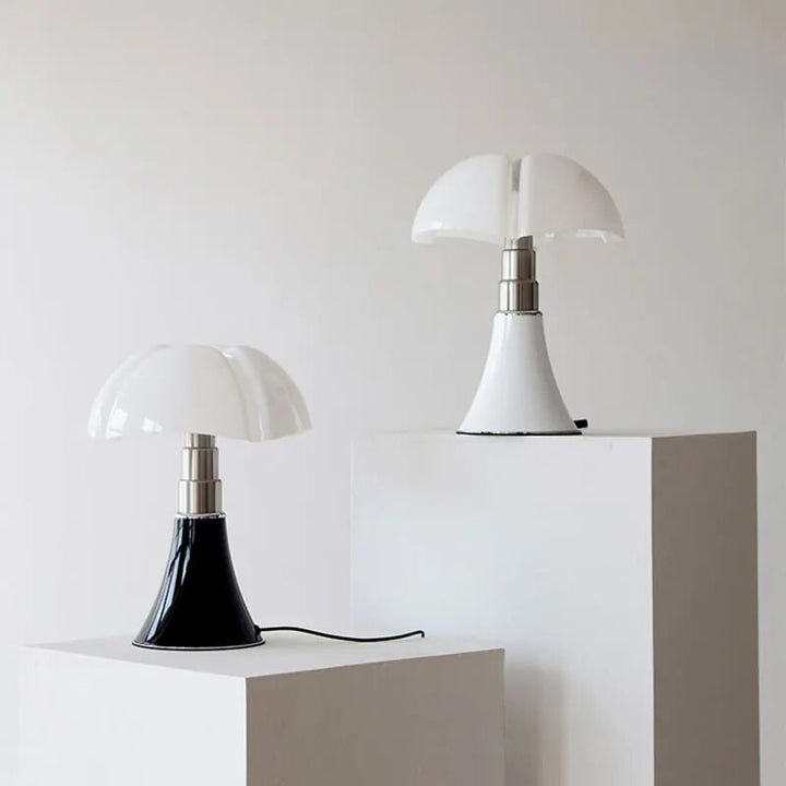 Stylish Flower Table Lamp – Fleur-Black-The Livary